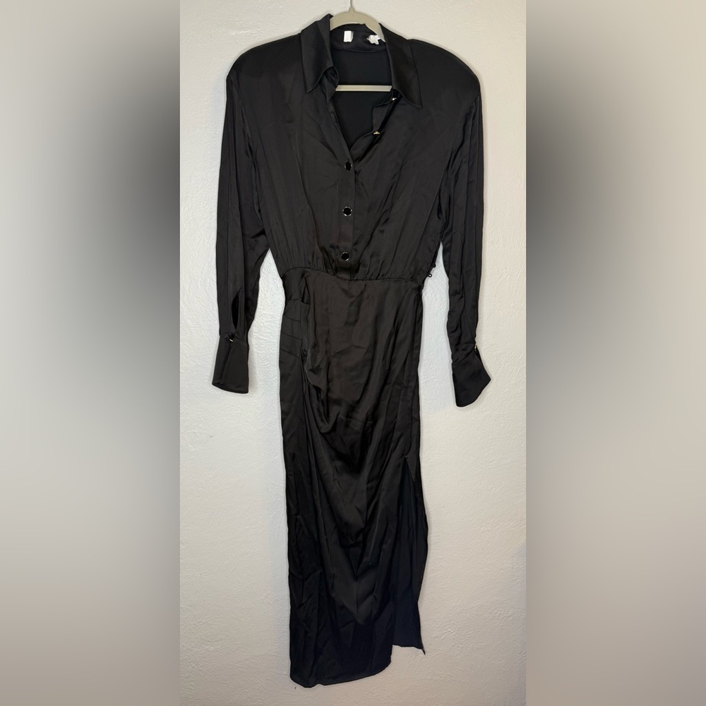 ASTR The Label Elizabello Satin Midi Shirt Dress Black NEW Size Small - Picture 2 of 14